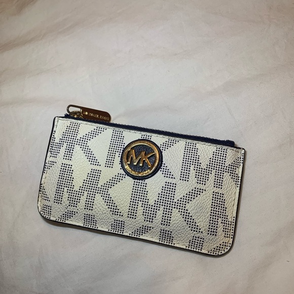 Micheal Kors keychain wallet - Picture 15 of 16